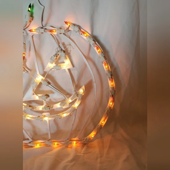 Lighted Halloween Pumpkin Window Wall Mounted Vintage 2001 Impact Plastics - Picture 4 of 6